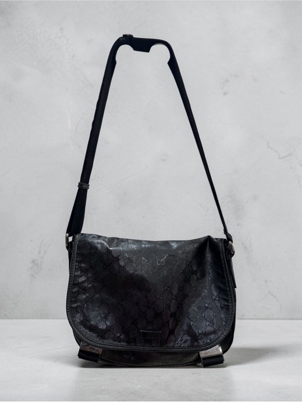 Gucci GG Imprimé Black Messenger Crossbody Bag 201732 + COA